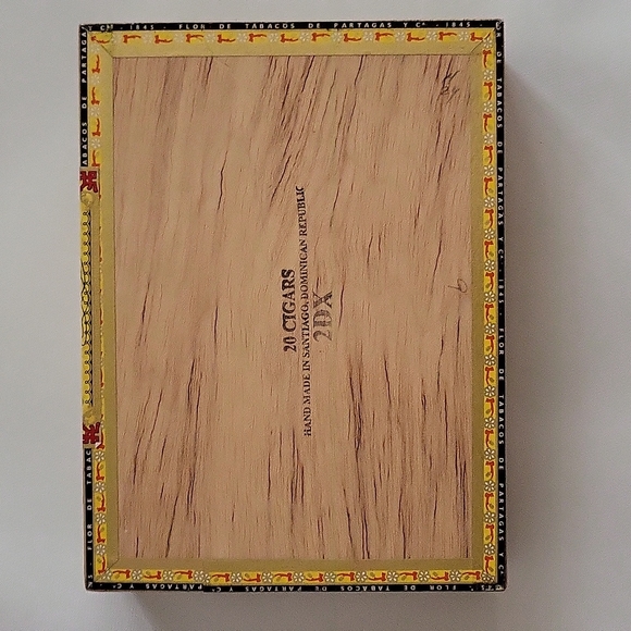 Partagas Black Label Wooden Cigar Box Empty Craft Box - Picture 4 of 6